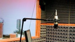 Paran los trabajadores de LT14 por la bajada de programación de FM La Baxada