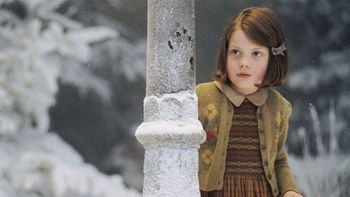 Así luce hoy la actriz que interpretó a la pequeña Lucy en la película Las Crónicas de Narnia