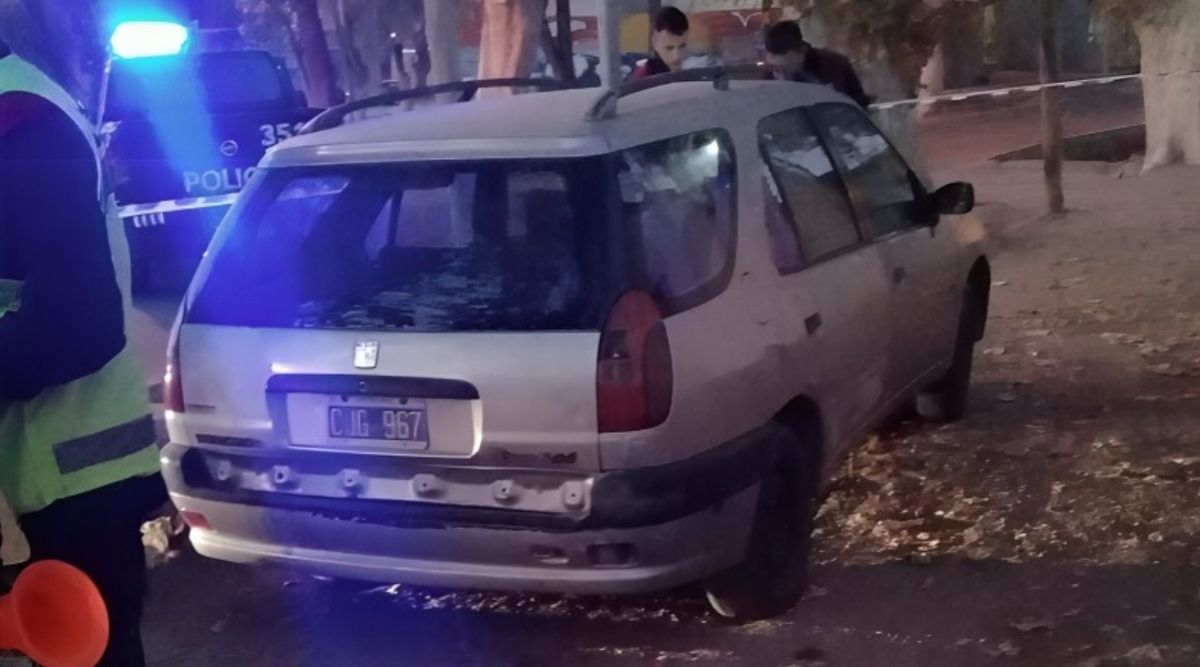 El vehículo que atropelló al pequeño de 3 años en Las Heras. Fotos: Matías Pascualetti