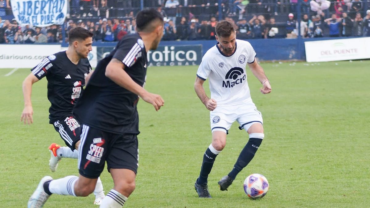 Diego Tonetto se refirió las virtudes que tiene este Independiente Rivadavia. Diego Tonetto se refirió las virtudes que tiene este Independiente Rivadavia.