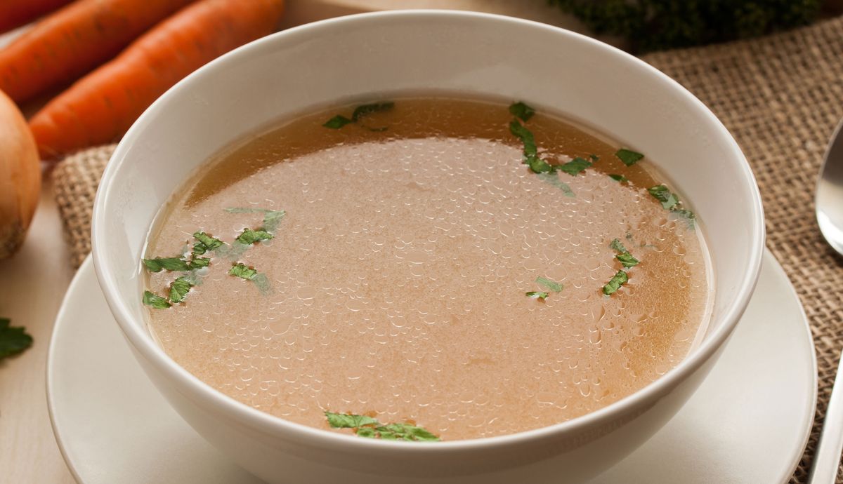 Los increíbles grandes beneficios del caldo de huesos. Los increíbles grandes beneficios del caldo de huesos.