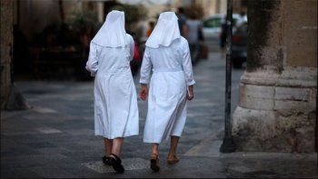 Dos monjas fueron a misionar a África y volvieron embarazadas