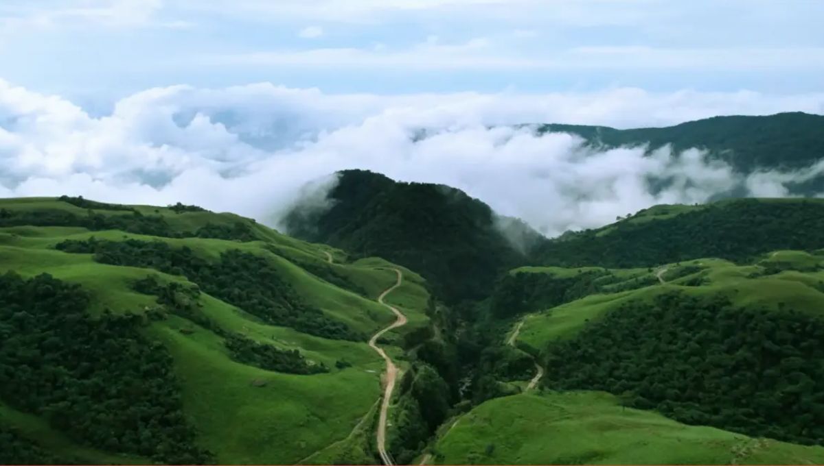 La ciudad donde más llueve en todo el mundo: se encuentra entre las nubes con 11 metros de lluvia