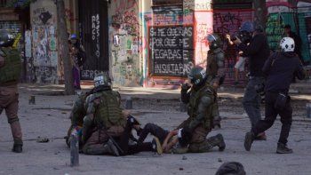 Suman más de 18 mil los detenidos por Carabineros
