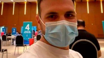 En Córdoba, se vacunó el nieto de 28 años de un ex ministro de Salud