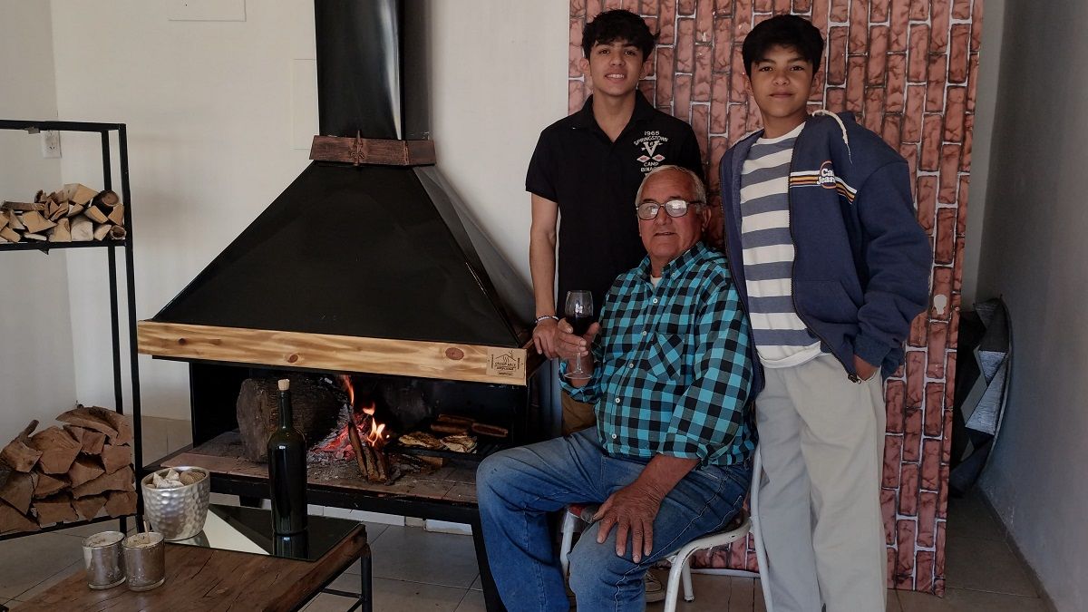 Leonel (17), Leonel (17),