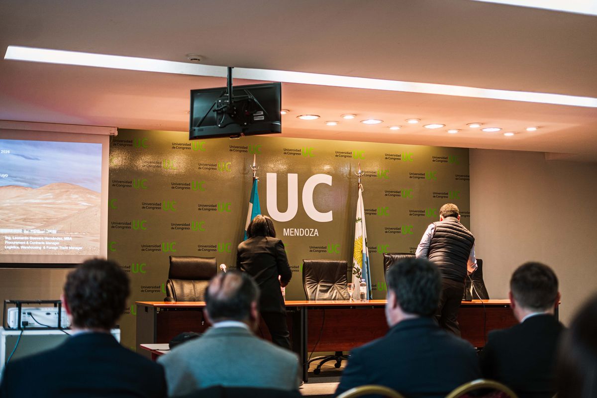 Se abordaron las particularidades de la logística minera y el impacto del Proyecto Vicuña en la región de Cuyo.