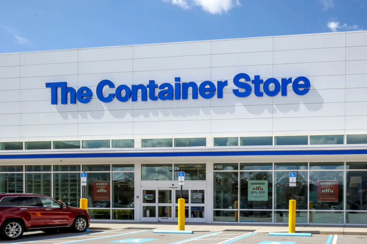 En la página The container store te puedes postular para el puesto