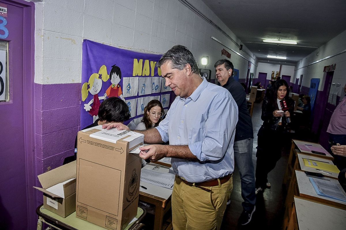 Jorge Capitanich, ex gobernador chaqueño, aspira a un carlo legislativo por el peronismo. Jorge Capitanich, ex gobernador chaqueño, aspira a un carlo legislativo por el peronismo.