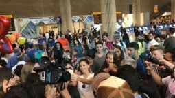 Furor por la China Suárez en Tel Aviv donde tuvo un gran recibimiento de sus fans
