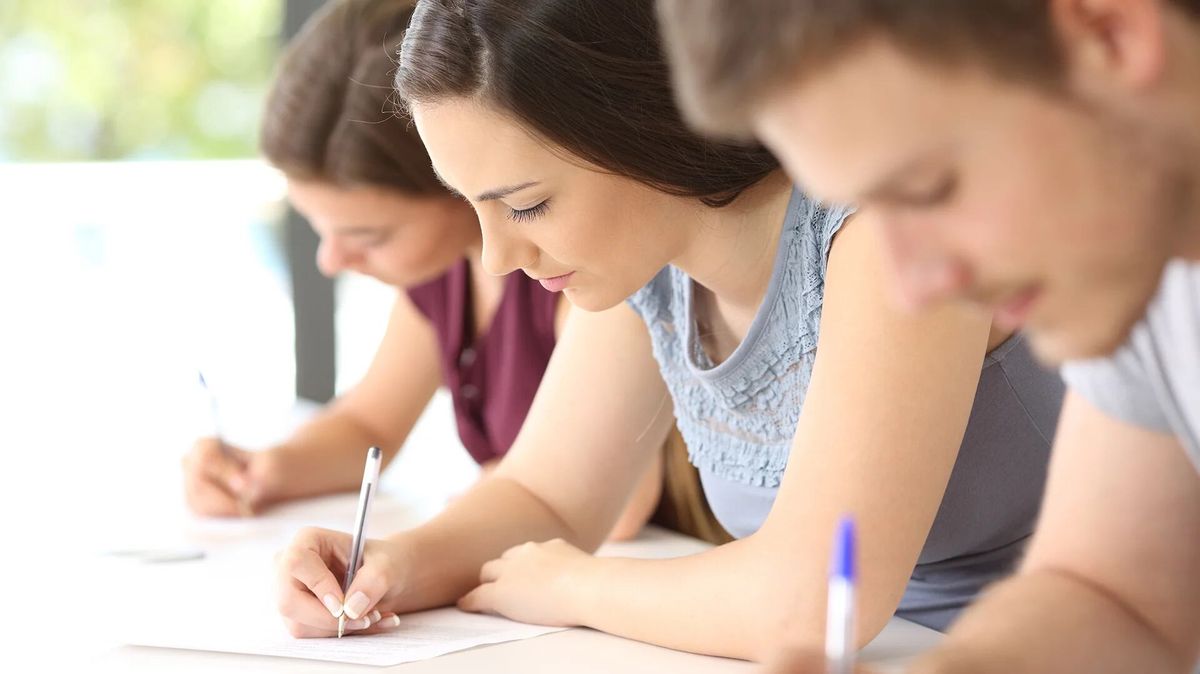 La inteligencia de un país está determinada por varios factores. El acceso a una buena educación es uno de ellos. La inteligencia de un país está determinada por varios factores. El acceso a una buena educación es uno de ellos. 