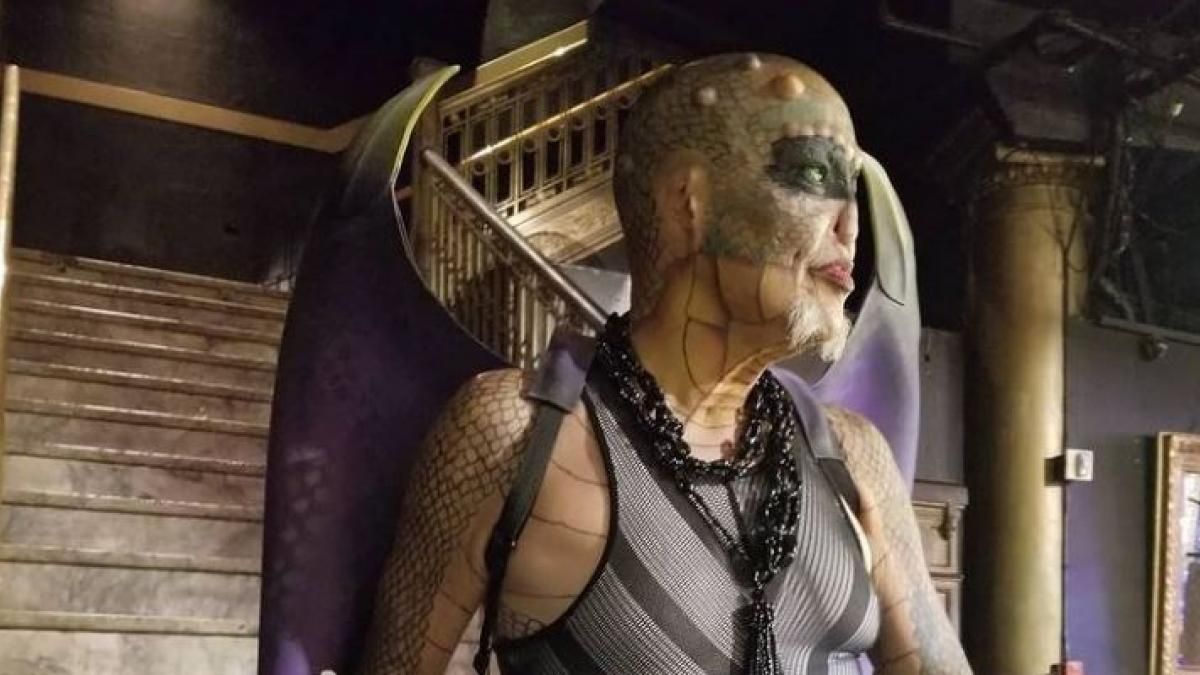 Gastó 70 mil euros para transformarse en 