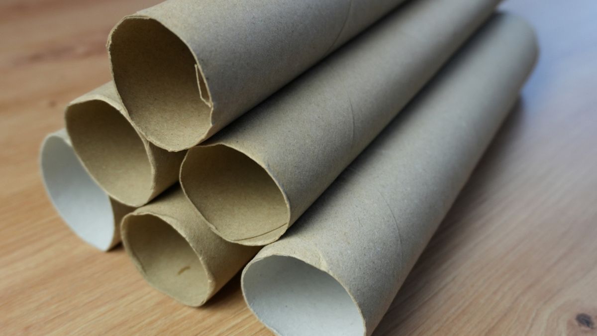 Reciclaje: guardá los rollos de papel de cocina vacíos y transformalos en una elegante mesa ratonera