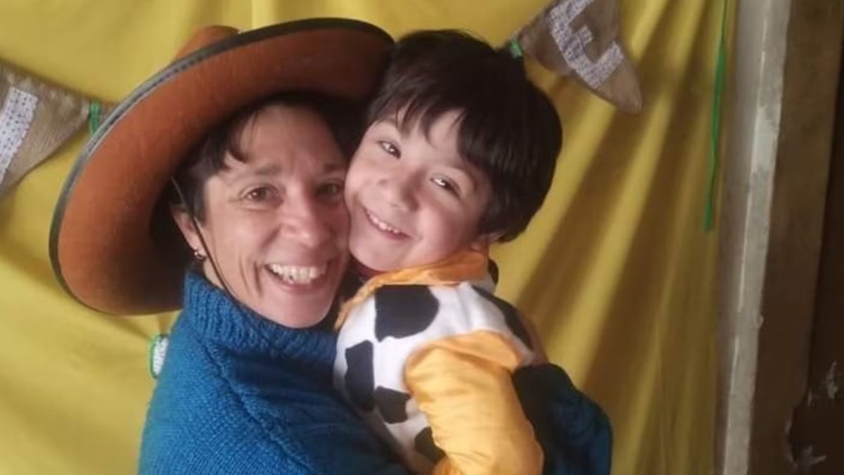 Terrible escena: una mujer mató a su hijo con autismo y luego se suicidó