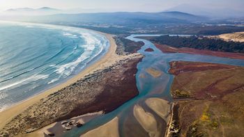 El pueblo a minutos de Papudo que tiene playas casi vírgenes El pueblo a minutos de Papudo que tiene playas casi vírgenes