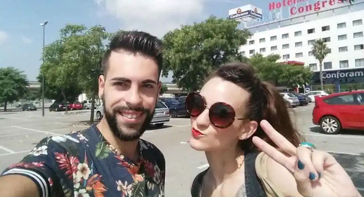 Casamiento entre hermanos. Daniel y Ana se conocieron por Facebook cuando él tenía 17 años y ella 20.