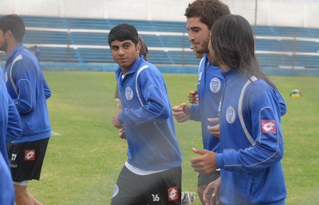 Godoy Cruz tuvo una intensa práctica y habría 3 cambios