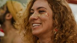 Maquillaje, ropa y peinado: tendencias para los festivales de música en el 2025