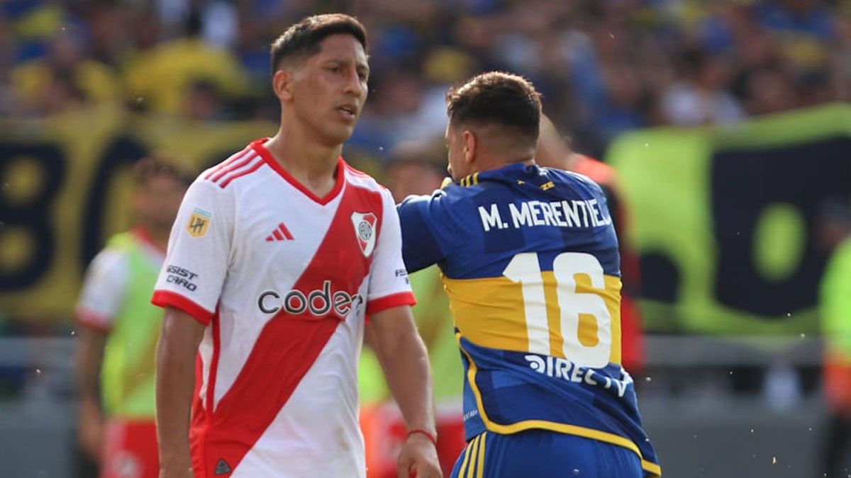 Merentiel celebra y Aliendo padece el gol de Boca. Merentiel celebra y Aliendo padece el gol de Boca.