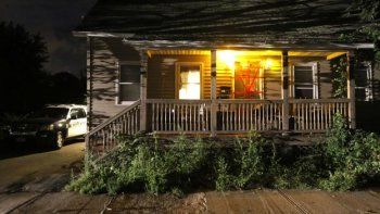 La casa del horror en Massachusetts: hallaron cuerpos de 3 bebés en donde habían rescatado a 4 menores