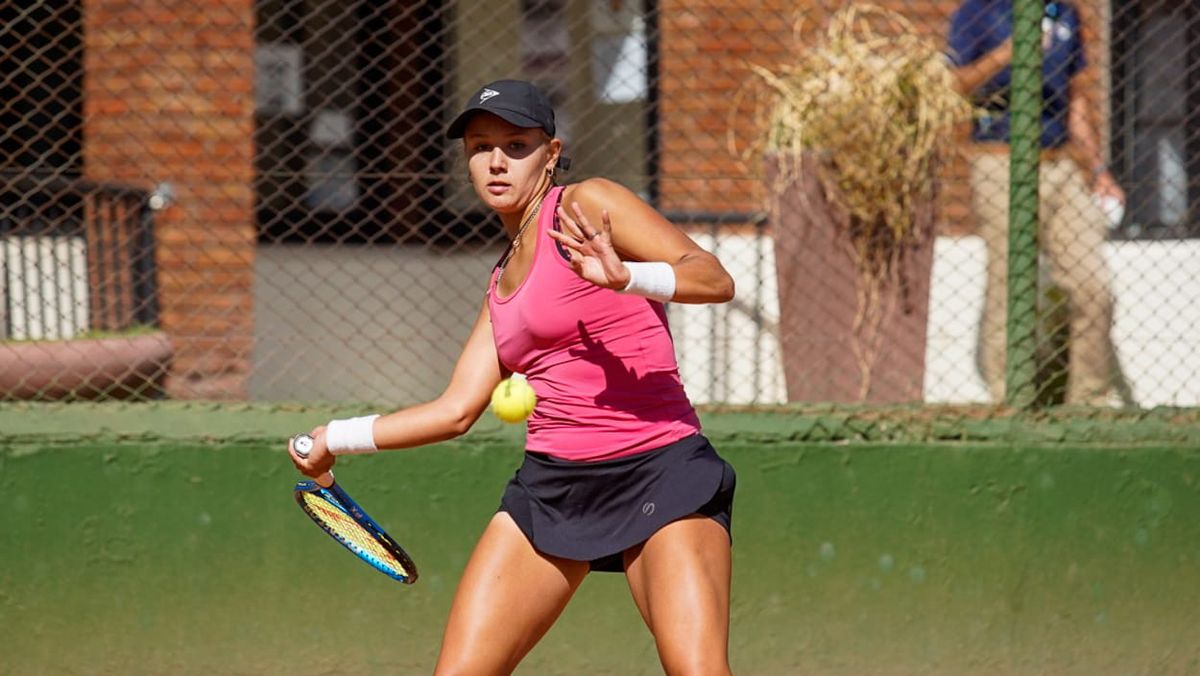 Sol Larraya Guidi es finalsta en singles y dobles (UNO/Axel Lloret)