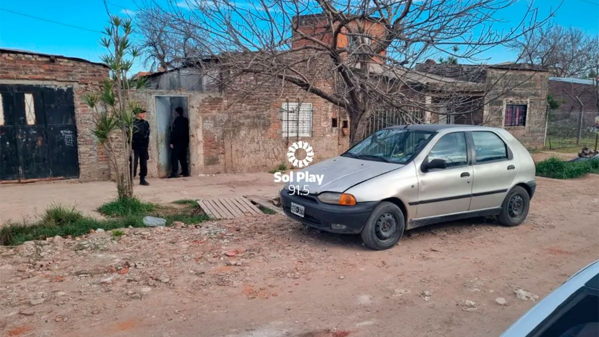 Detuvieron a un hombre y encontraron el auto de Alejandra Victoria Ironici en el barrio San José de Santa Fe. (Gentileza Sol Play).