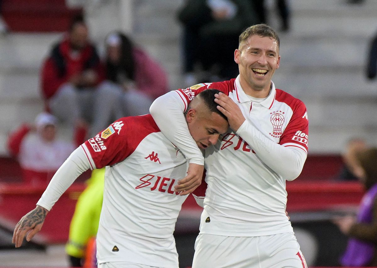 El Globo se prendió entre los de arriba.