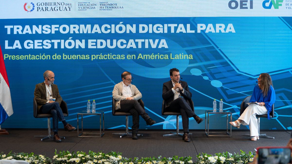 Tadeo García Zalazar viajó a Paraguay en representación de la Argentina. Tadeo García Zalazar viajó a Paraguay en representación de la Argentina.