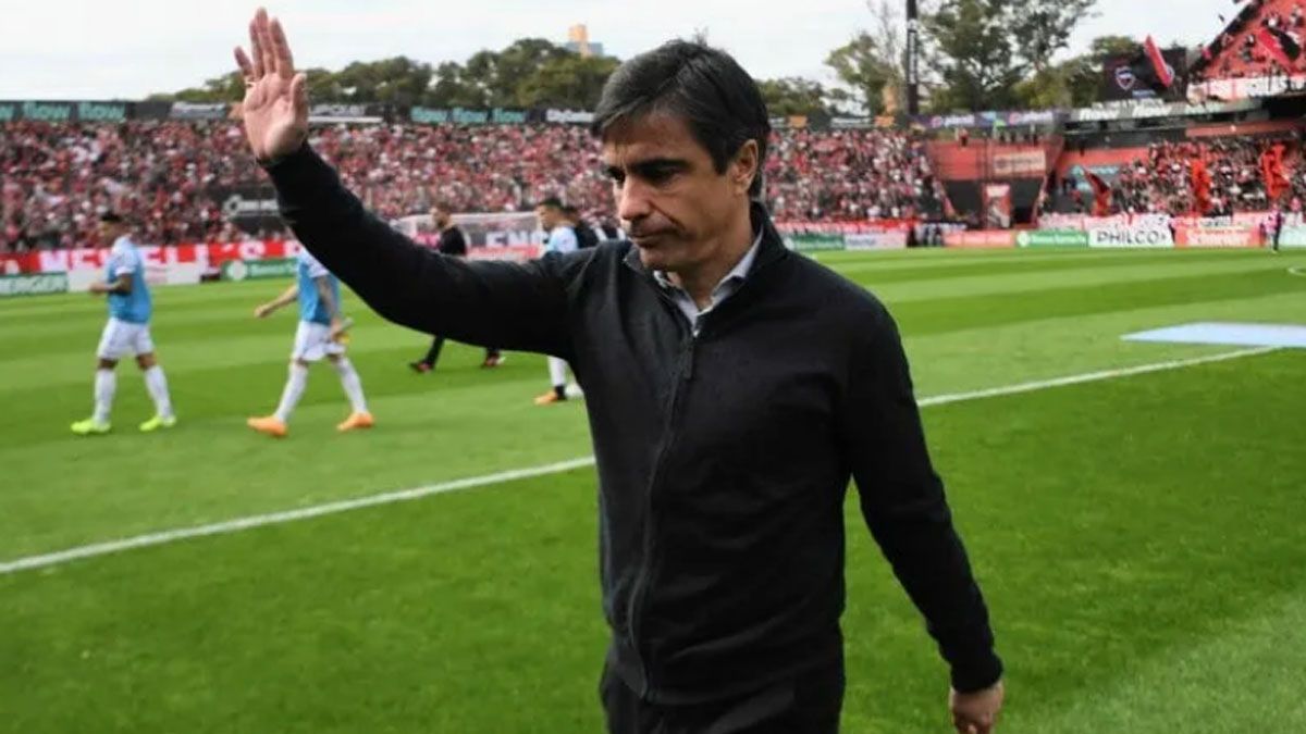 Javier Sanguinetti se quedó sin DT y ya son 21 en lo que va de la temporada de la Liga Profesional. Javier Sanguinetti se quedó sin DT y ya son 21 en lo que va de la temporada de la Liga Profesional.