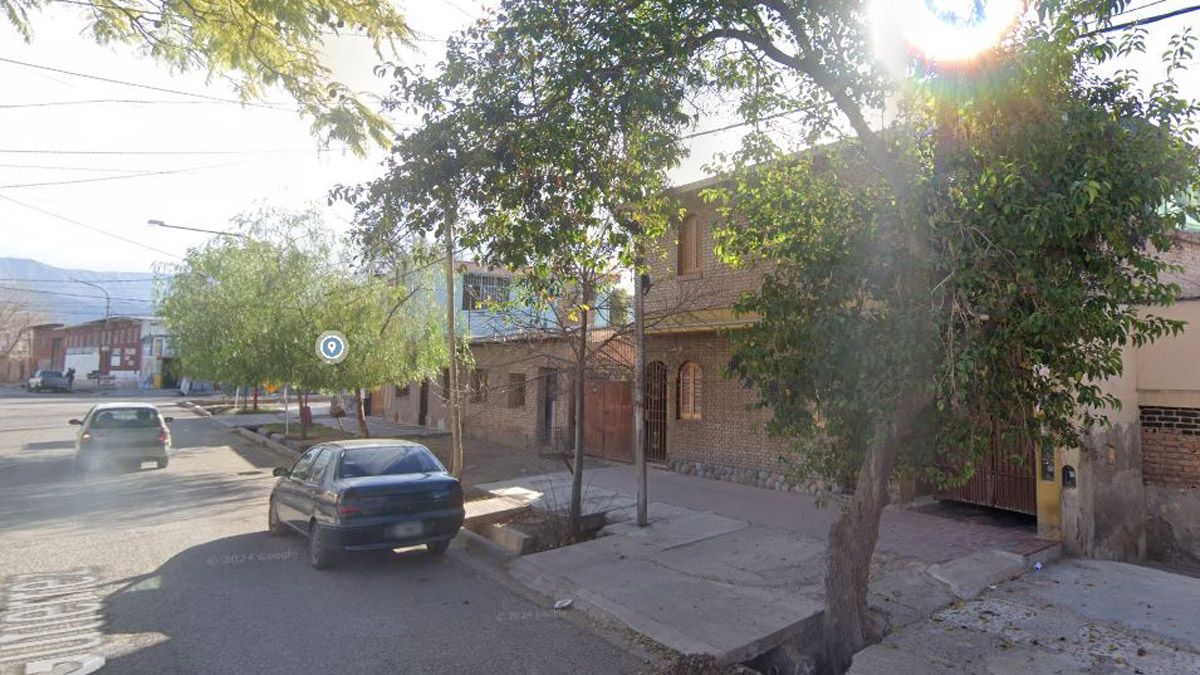 En Gutiérrez al 50, de Las Heras, ocurrió el intento de femicidio. En Gutiérrez al 50, de Las Heras, ocurrió el intento de femicidio.