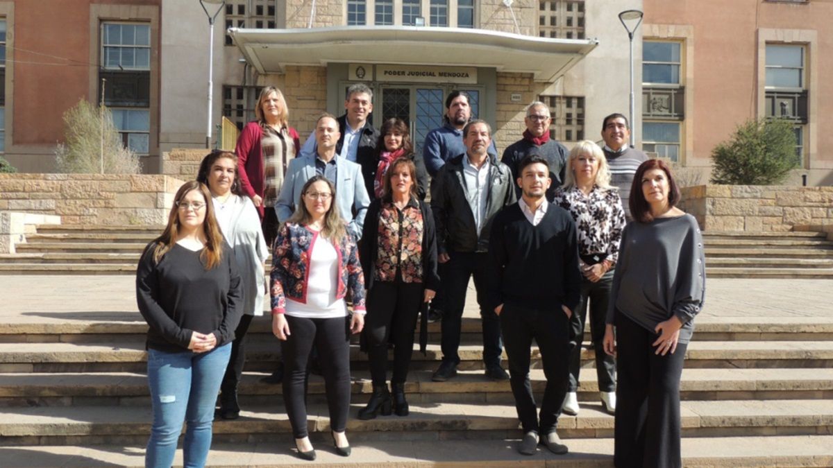 La comisión del gremio de empleados judiciales, que asumió el año pasado. La comisión del gremio de empleados judiciales, que asumió el año pasado.