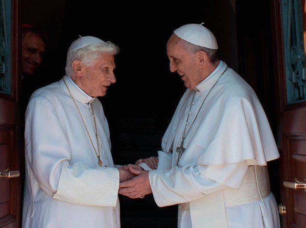 Benedicto XVI pidió para que los argentinos se repongan pronto
