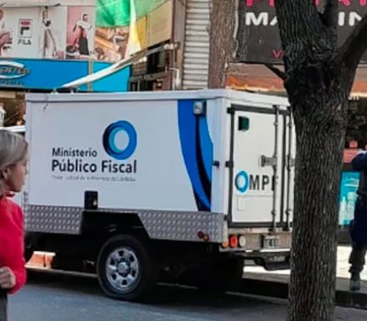 Encontraron un cadáver en un ropero sellado