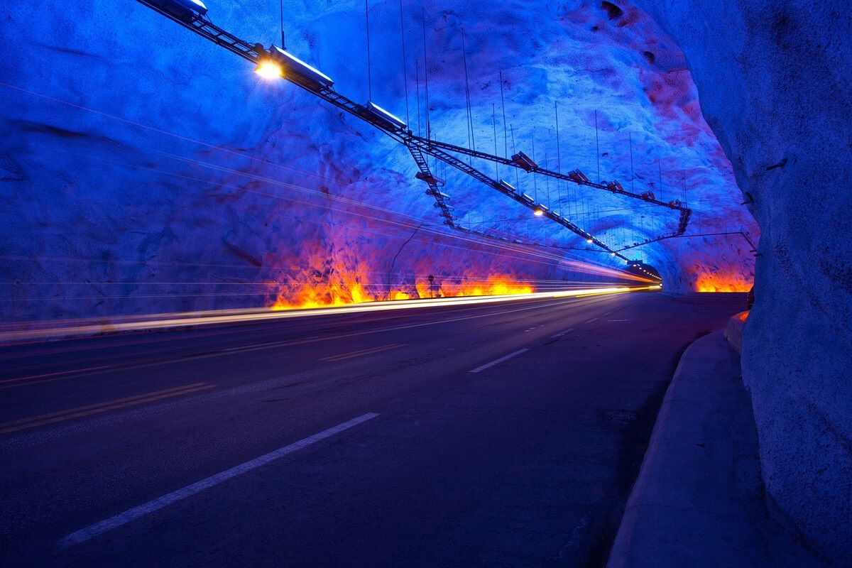 El túnel carretera más largo del mundo: conecta dos ciudades de Europa.