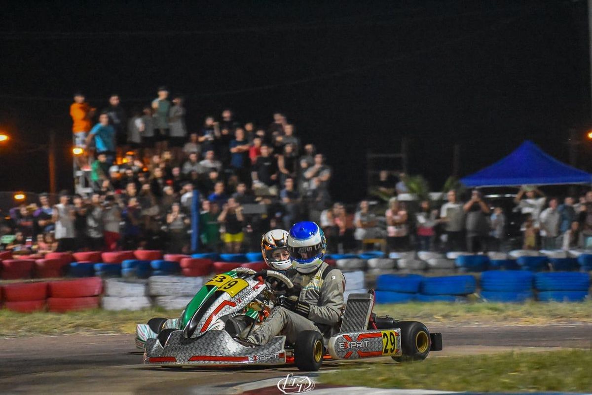 Los campeones Santero y Vitar se suman a la gran Copa Mendoza de Karting nocturna en San Martín