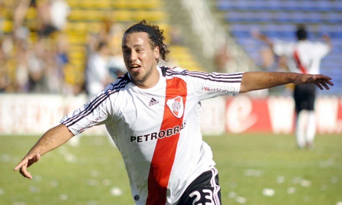 El Ogro hizo solo 3 goles en River donde jugó 32 partidos.