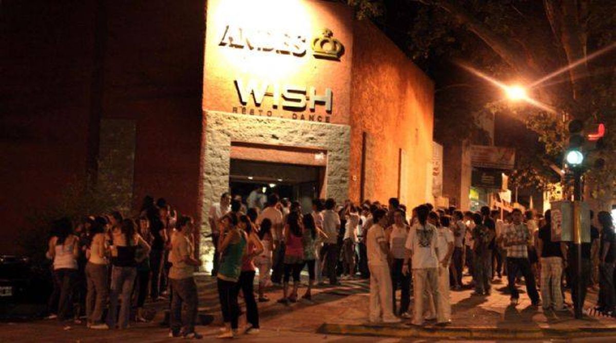 El boliche Wish, donde los dos jugadores y las dos chicas se habrían conocido. El boliche Wish, donde los dos jugadores y las dos chicas se habrían conocido.