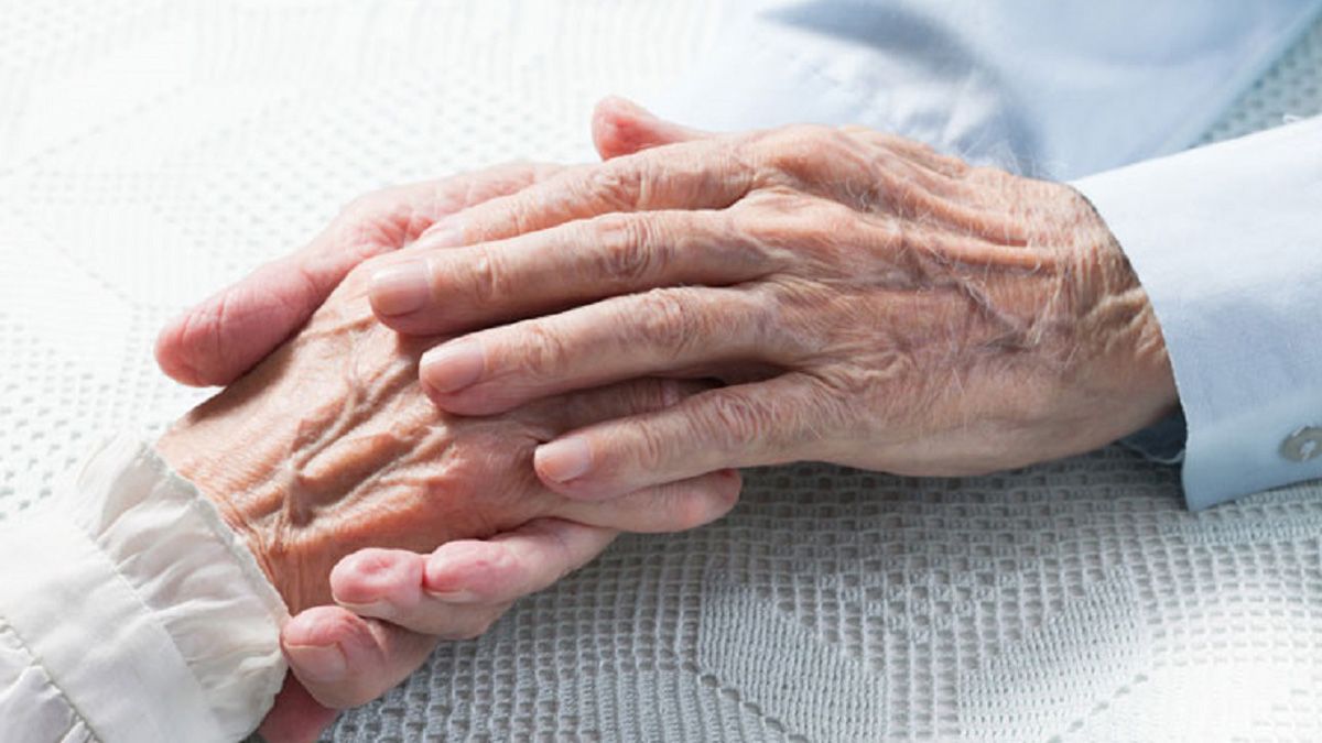 Más erotismo y comunicación en las prácticas sexuales de los adultos mayores. Aunque algunos prefieren seguir activos y buscan suplementos para mejorar el desempeño. Más erotismo y comunicación en las prácticas sexuales de los adultos mayores. Aunque algunos prefieren seguir activos y buscan suplementos para mejorar el desempeño.