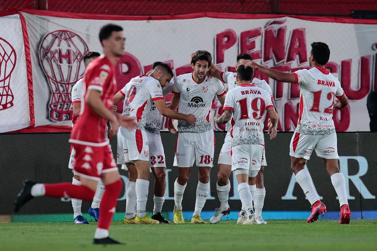 Huracán perdió con Instituto y está en zona de descenso Huracán perdió con Instituto y está en zona de descenso