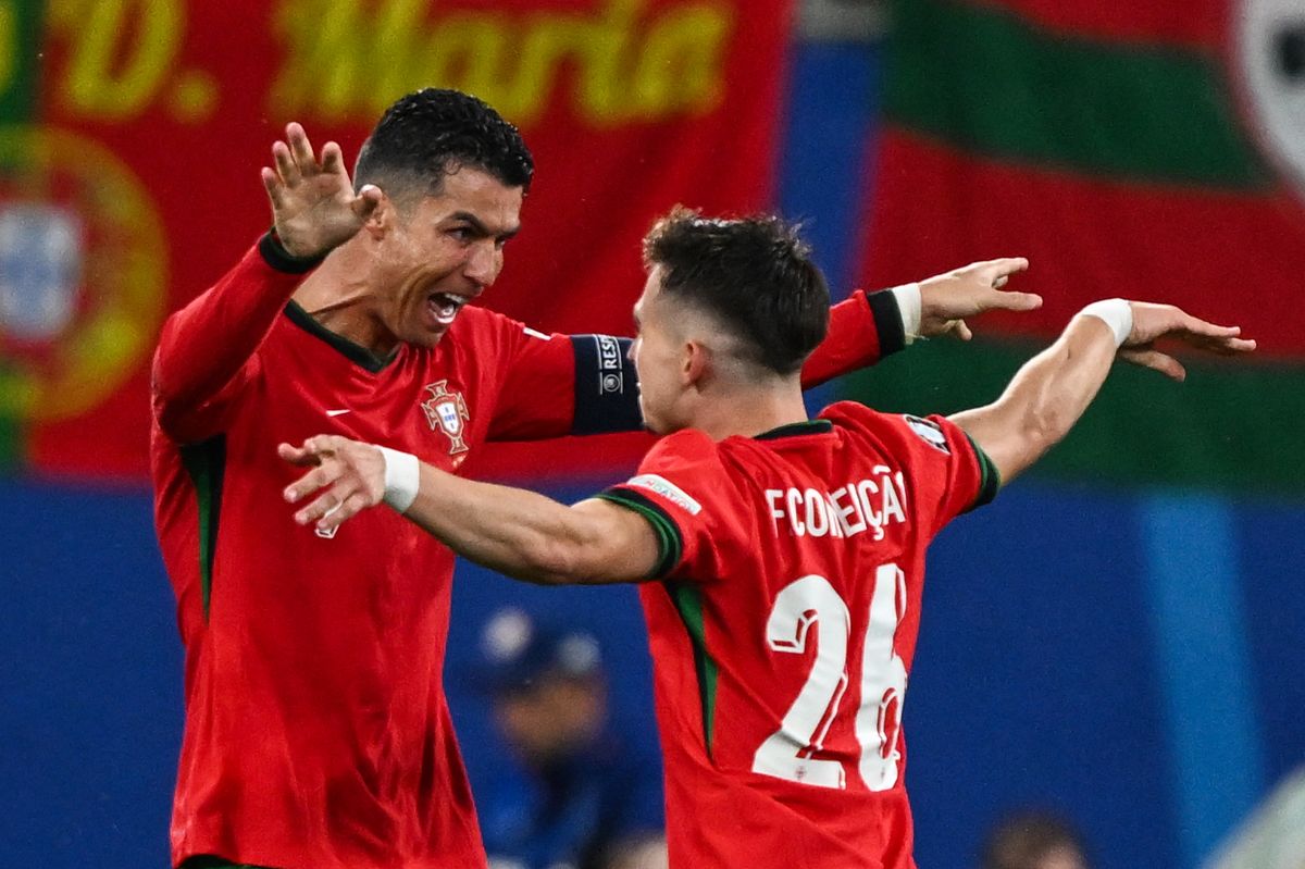 Ronaldo y Conceicao en pleno festejo.