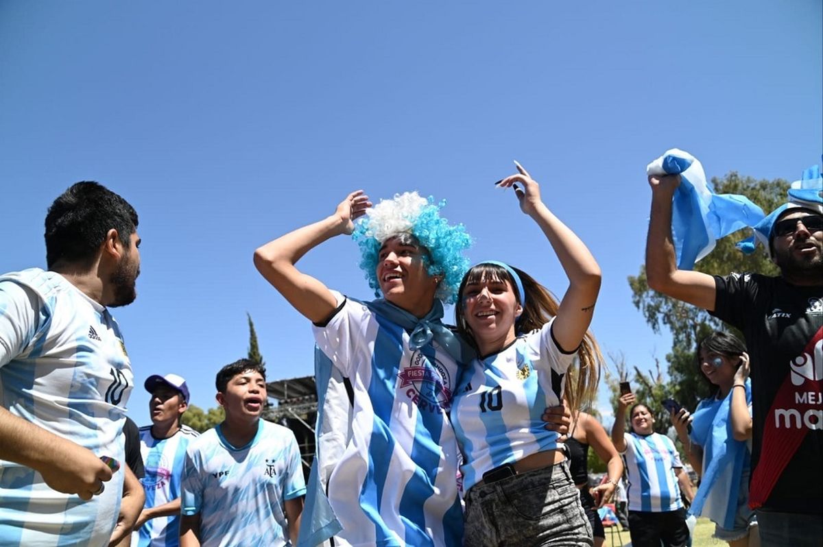 Copa América 2024 se vive en Godoy Cruz. Copa América 2024 se vive en Godoy Cruz.