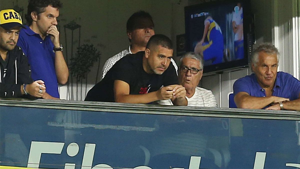 Los tres nombres que Boca maneja para reemplazar a Russo