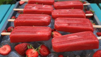 Receta de palitos de helado de frutilla para los chicos
