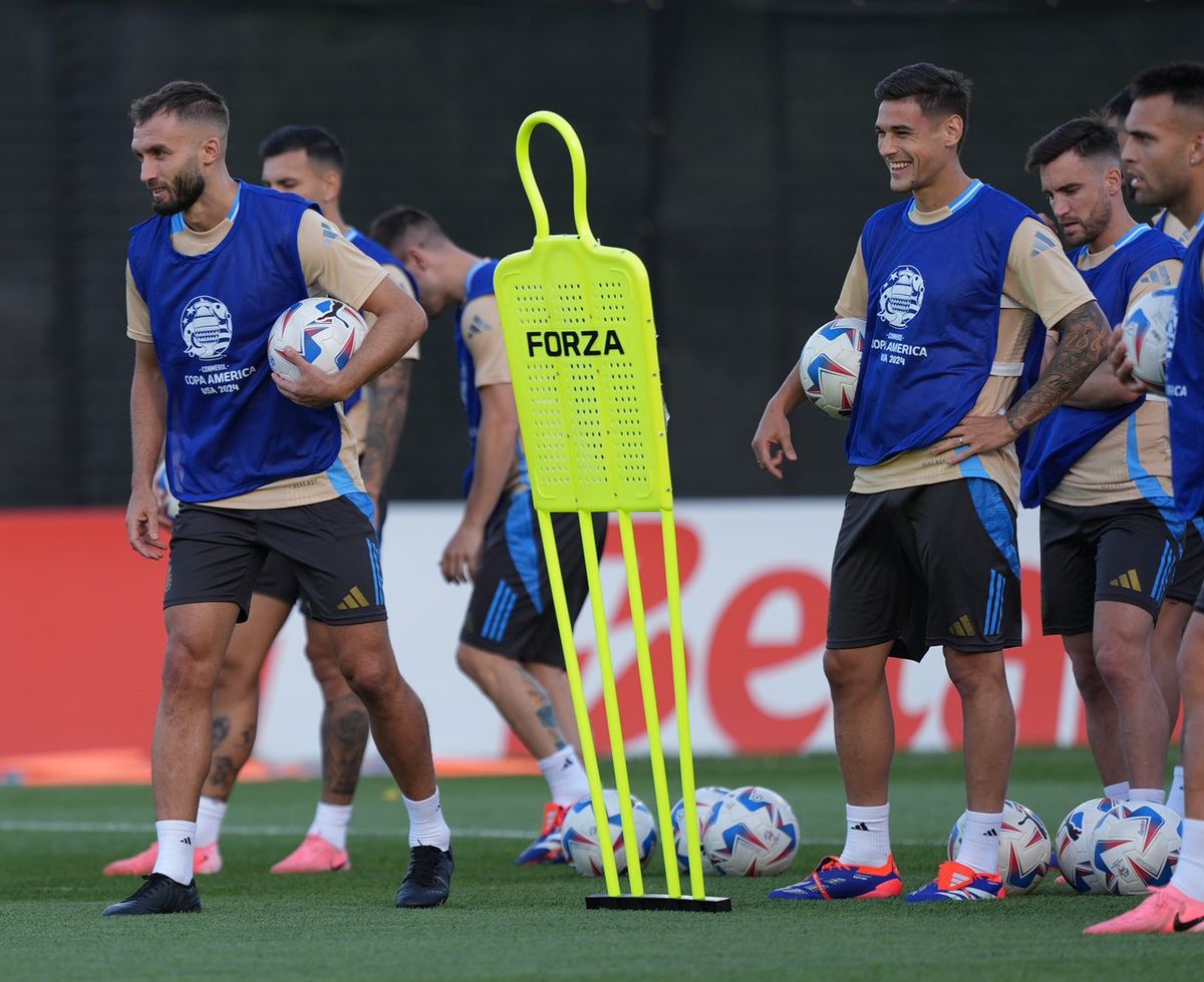 Pezzella y Martínez Quarta son dos de los defensores que Lionel Scaloni tiene en cuenta en la Selección argentina. Pezzella y Martínez Quarta son dos de los defensores que Lionel Scaloni tiene en cuenta en la Selección argentina.