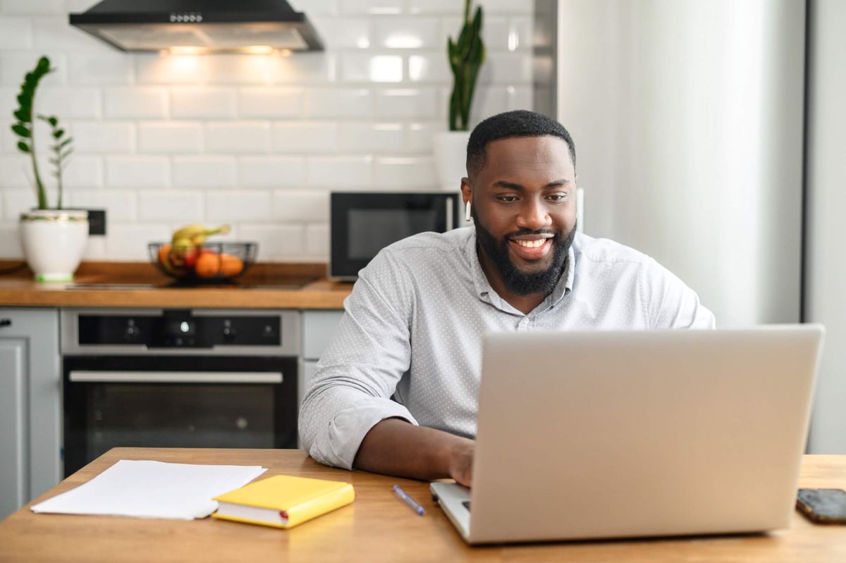 Empresa récord de Washington ofrece empleo remoto con un salario de 178 mil dólares al año Empresa récord de Washington ofrece empleo remoto con un salario de 178 mil dólares al año