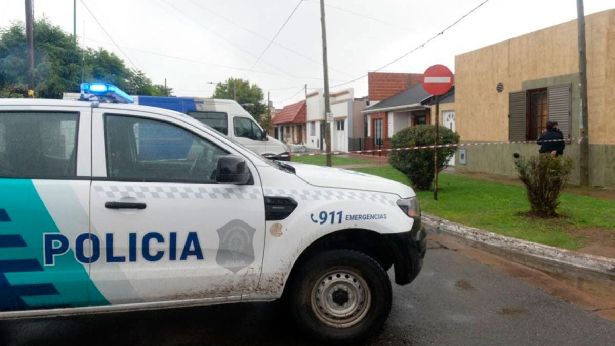 Un niño de 2 años fue asesinado y detuvieron a su madre