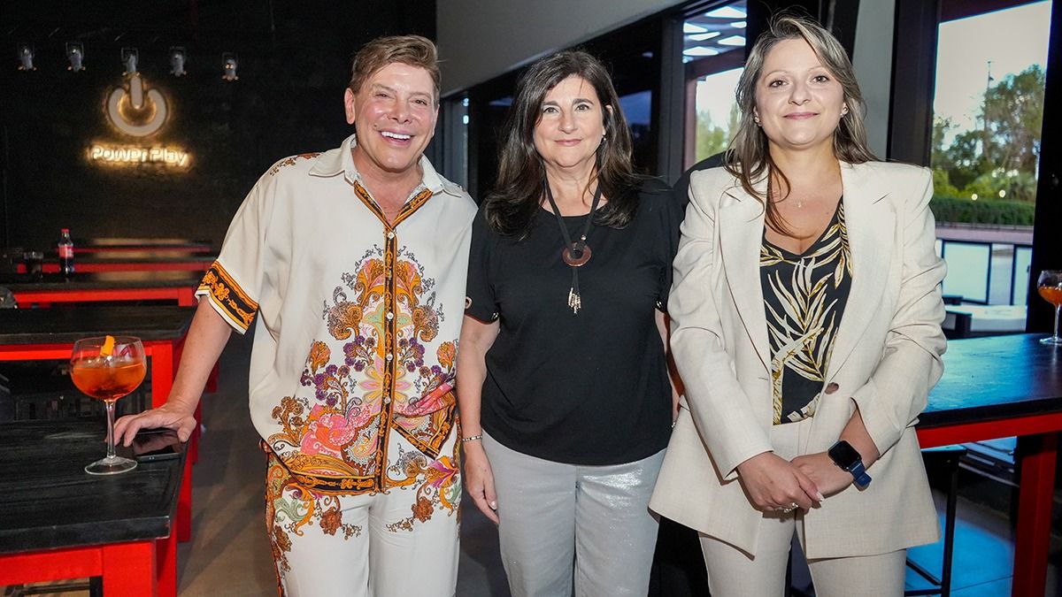 Gabriel Canci compartió charlas junto a Gabriela Testa, presidenta del Ente de Turismo de Mendoza, y a Marianela Privetta. Gabriel Canci compartió charlas junto a Gabriela Testa, presidenta del Ente de Turismo de Mendoza, y a Marianela Privetta. 