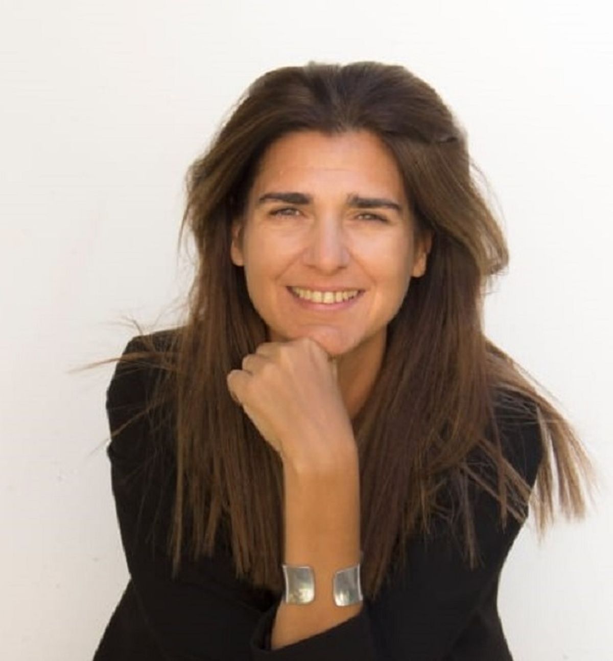 Emiliana Lilloy hoy se desempeña como Directora de Relaciones Institucionales y Escuela de Gobierno del Senado de Mendoza. Emiliana Lilloy hoy se desempeña como Directora de Relaciones Institucionales y Escuela de Gobierno del Senado de Mendoza.