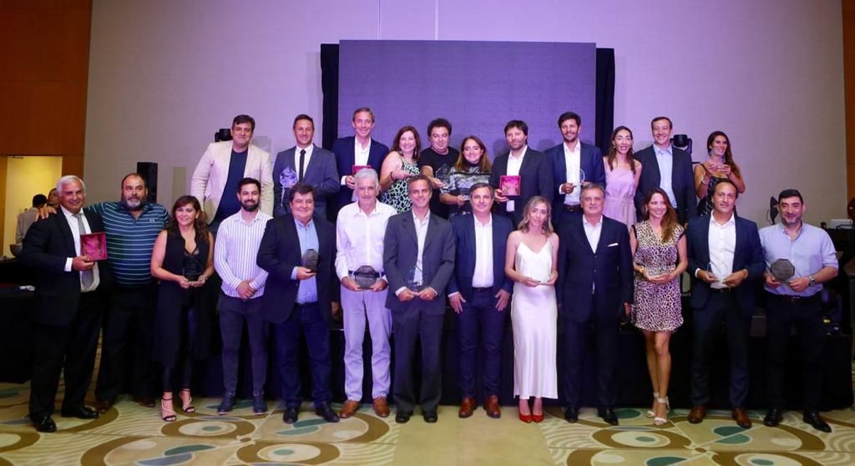 Los ejecutivos distinguidos en la Fiesta Anual de Premiación Empresaria edición 2021