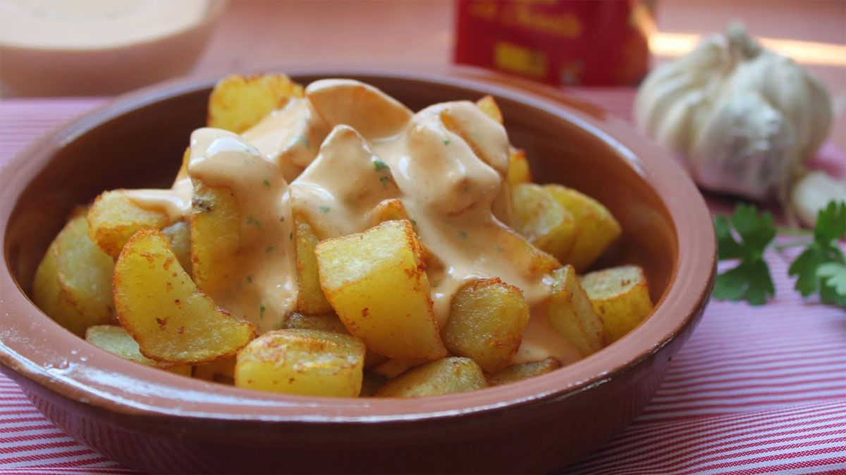 La mayonesa de ajo sale espectacular con esta receta clásica. La mayonesa de ajo sale espectacular con esta receta clásica.